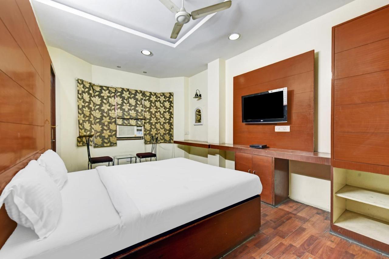 Capital O 84122 Hotel Trilok Palace Džajpur Exteriér fotografie